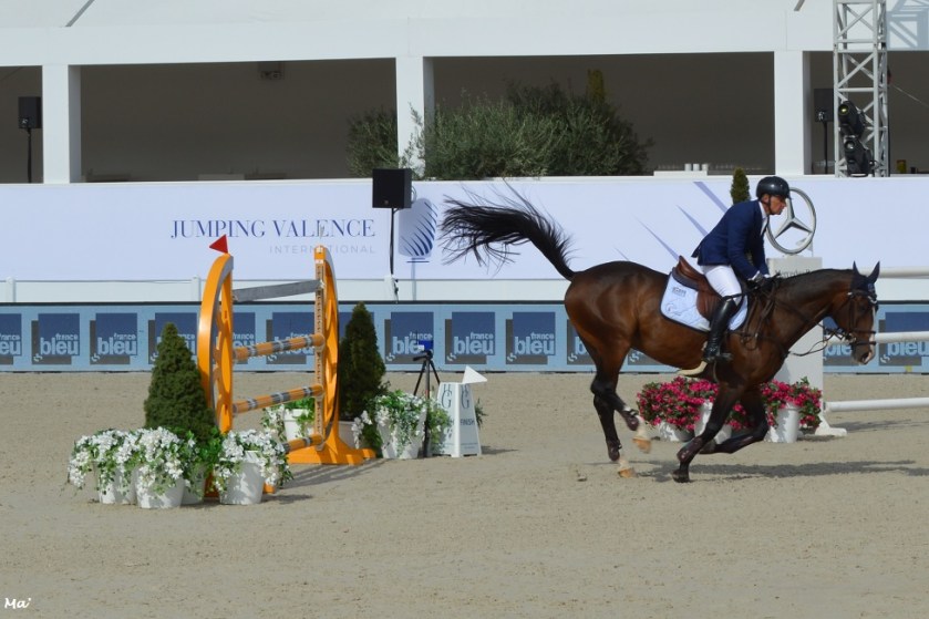 190901_jumping_Valence_3