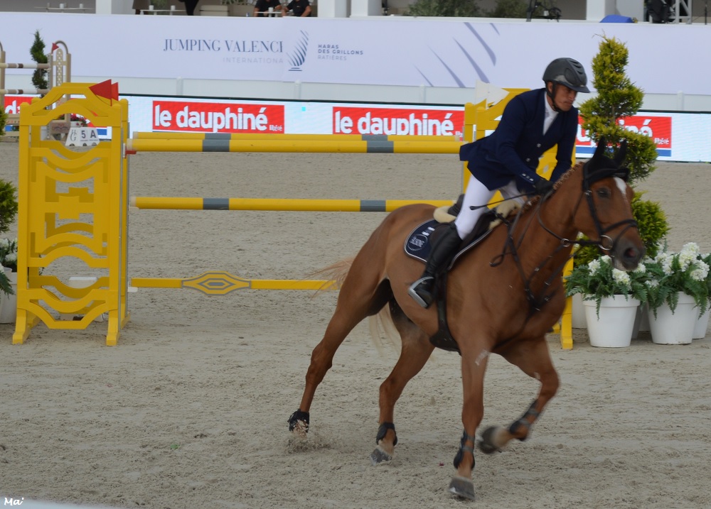 190901_jumping_Valence_4