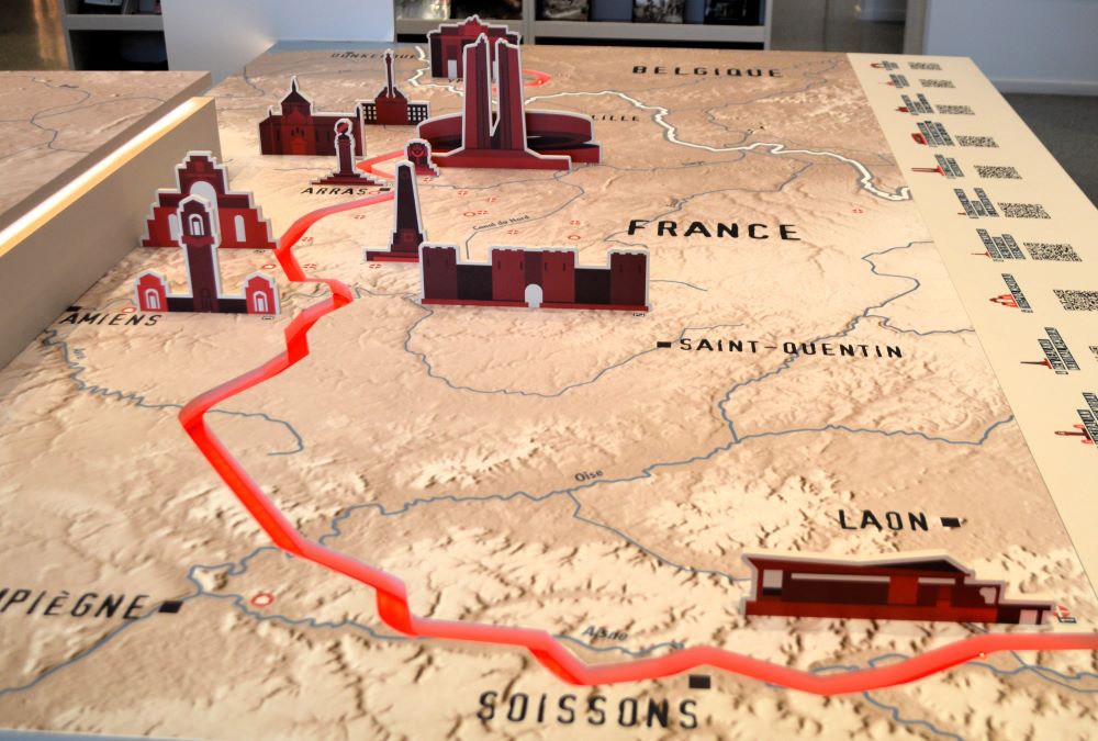 ligne de front de la première guerre mondiale passant par Soissons, Amiens et Arrras