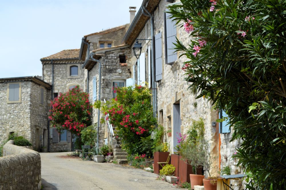 village en pierre