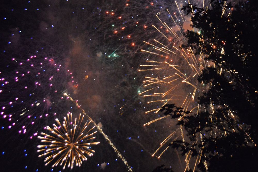[petits moments] un feu d&rsquo;artifice au bord du&nbsp;Rhône