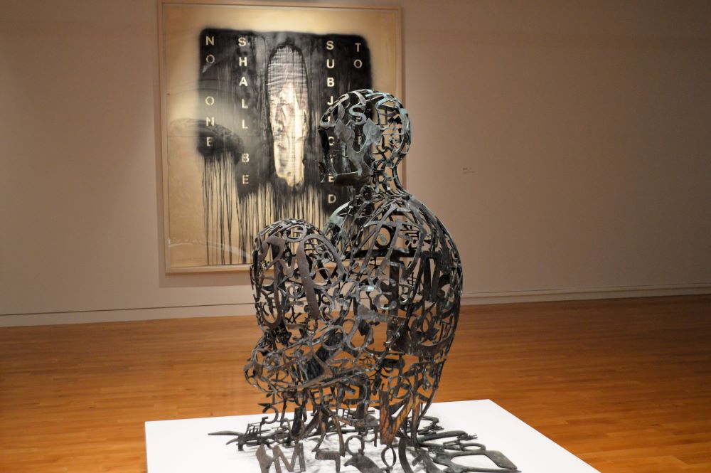 salle d'exposition d'art contemporain