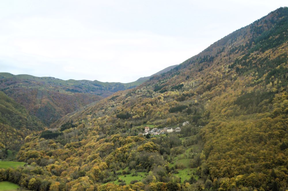 Moyennes montagnes aus couleurs de l'automne