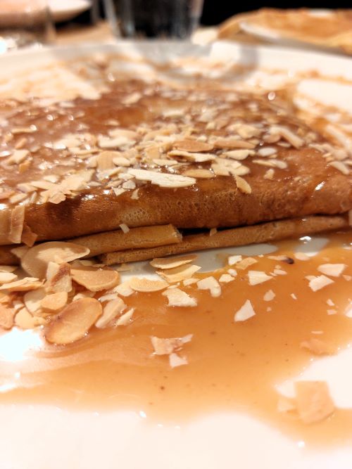 une crêpe sucrée