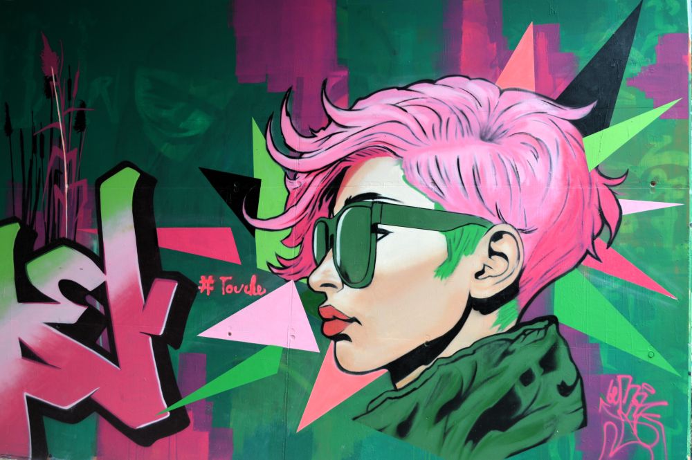 street art sous le pont des Lônes en Ardèche par le collectif Sorry Graffiti