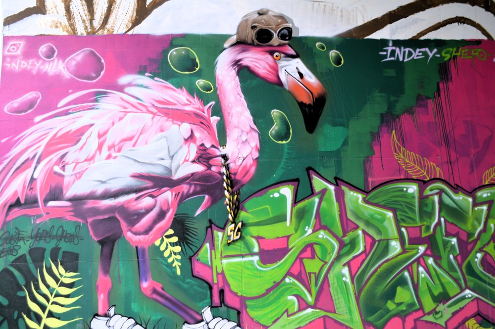 street art sous le pont des Lônes en Ardèche par le collectif Sorry Graffiti