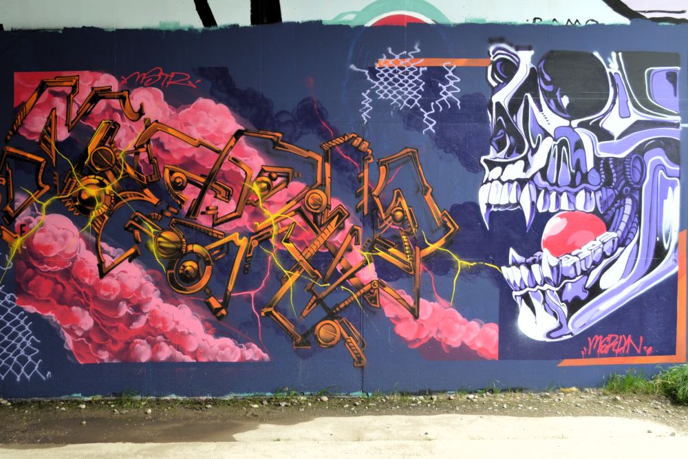 street art sous le pont des Lônes en Ardèche par le collectif Sorry Graffiti