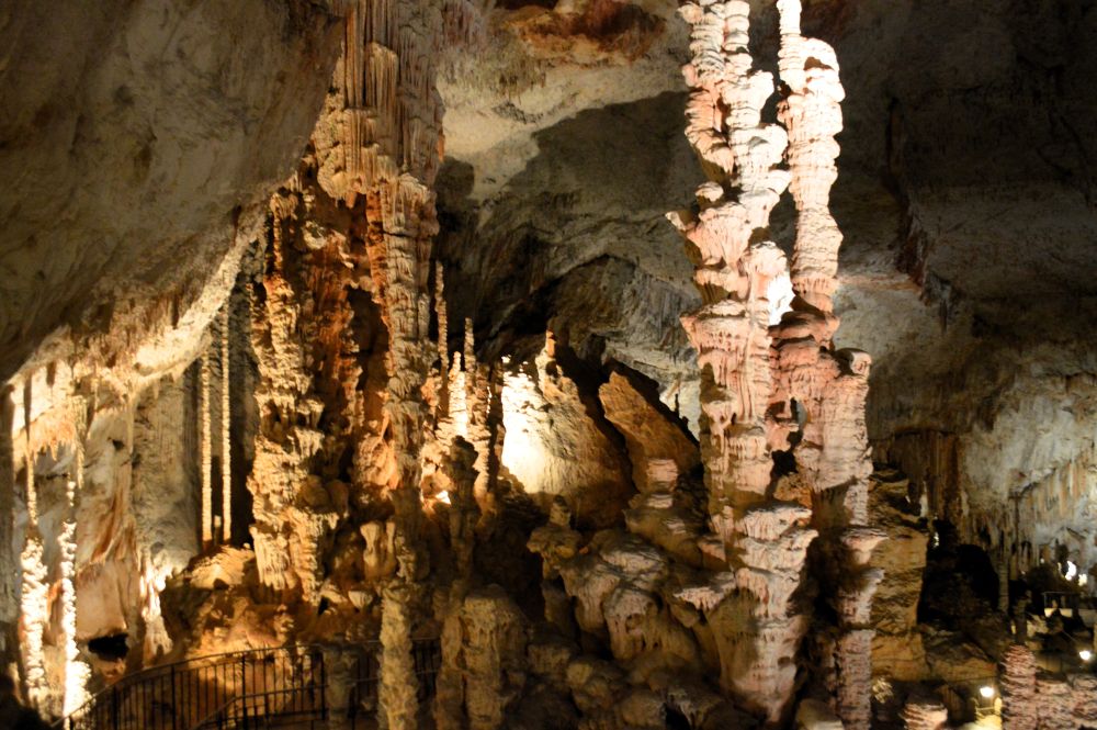 concrétions souterraines de l'Aven d'Orgnac