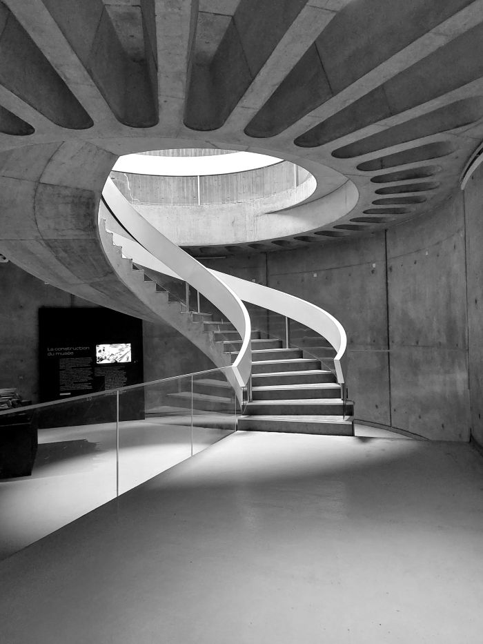 l'escalier en spirales du musée gallo romain de Lyon