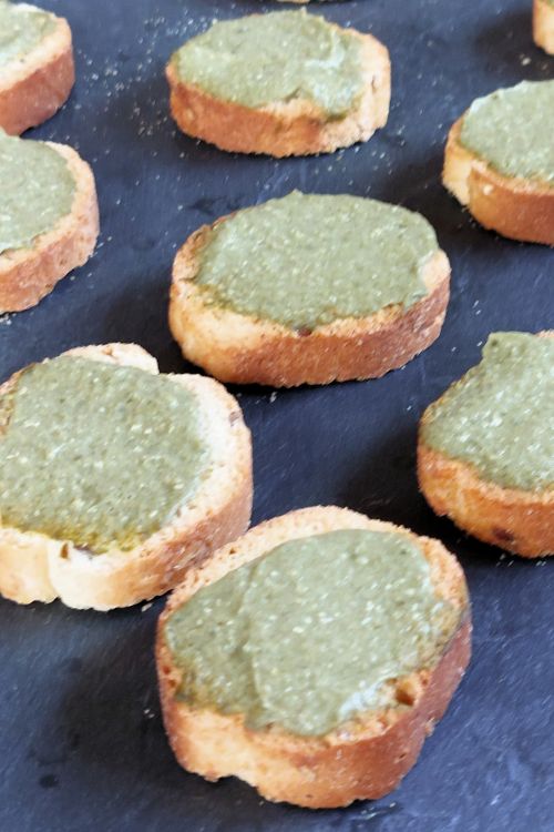 petites tartines à l'oseille