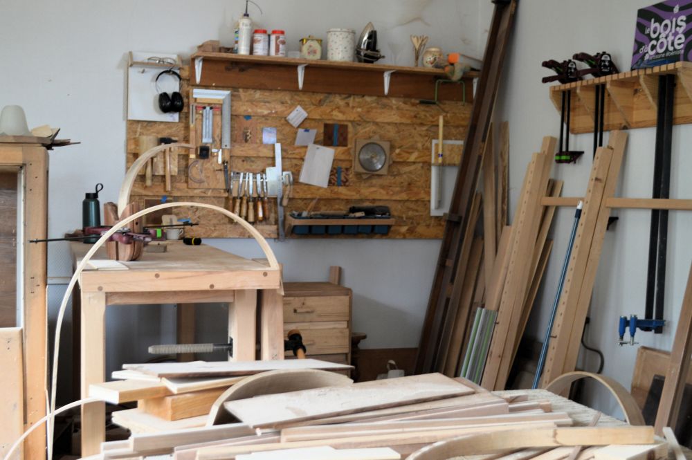 un atelier d'ébénisterie