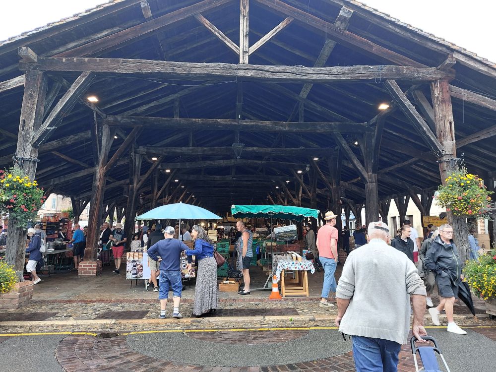 Le marché du samedi matin à Chatillon sur Chalaronne