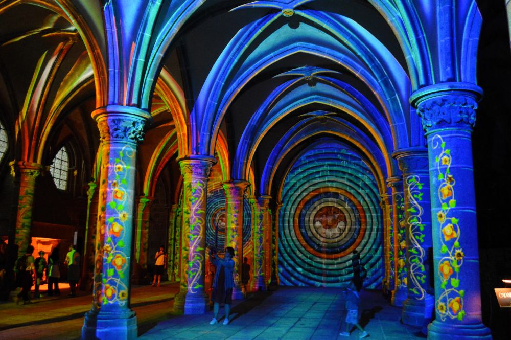 parcours nocturne de l'abbaye du Mont Saint Michel dans les scriptiorium