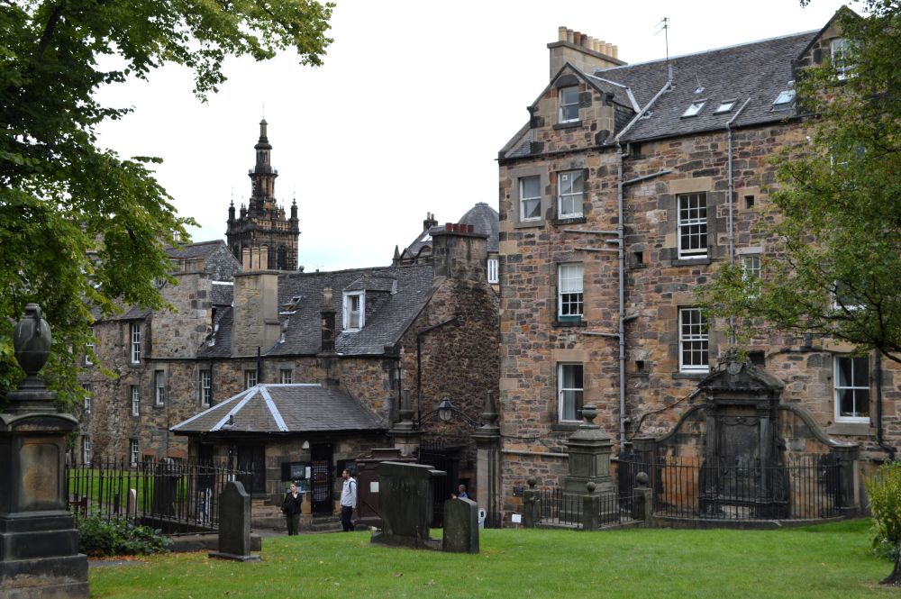 dans les allées de Greyfriars kirkyard à Edimbourg
