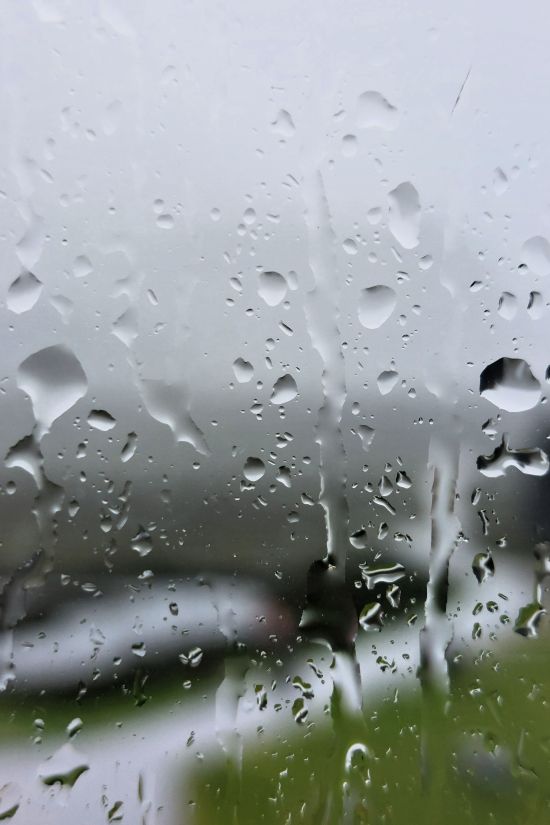 gouttes de pluie sur une vitre