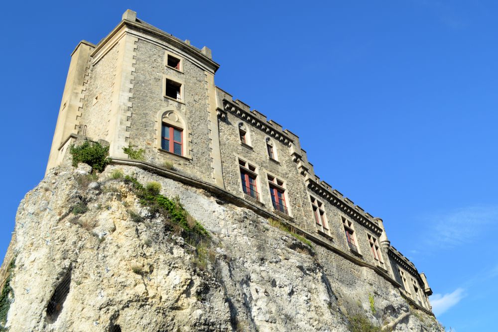 château de Roche Faucon à Chateaubourg en Ardèche