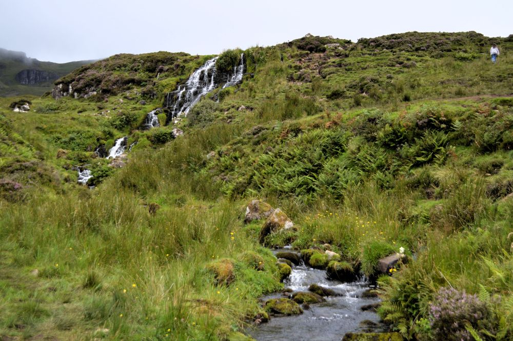 la cascade du voile de la mariée à côté de Old Man of Storr