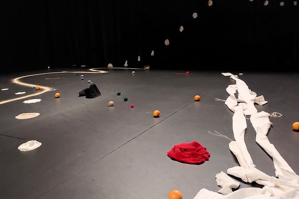 scène du LUX Valence à l'issue du spectacle d'Ambra Senatore