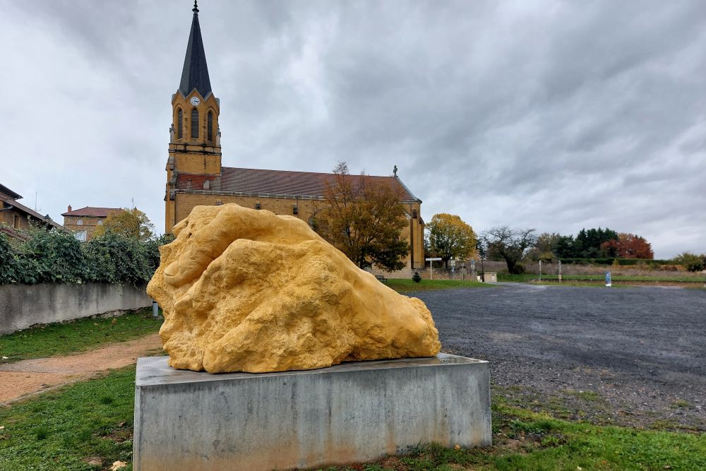 "Mémoire fossile", œuvre d'art contemporain in situ à Saint Germain Nuelles dans le Rhône