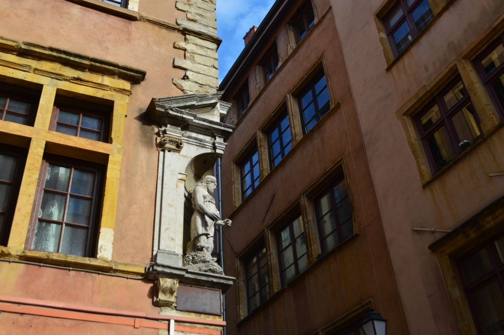 dans les rues du Vieux Lyon
