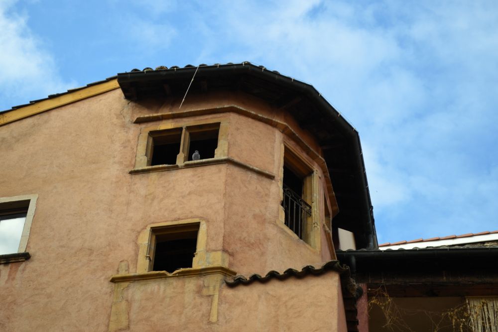 Mirador surmontant un escalier dans le Vieux Lyon