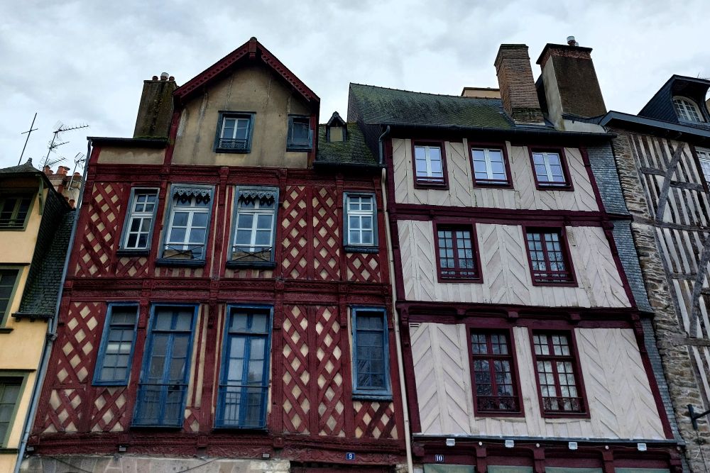 Maisons à pans de bois dans les rues de Rennes