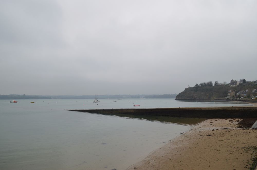 vue sur la Rance, la cale et la pointe de Grainfollet à Saint Suliac
