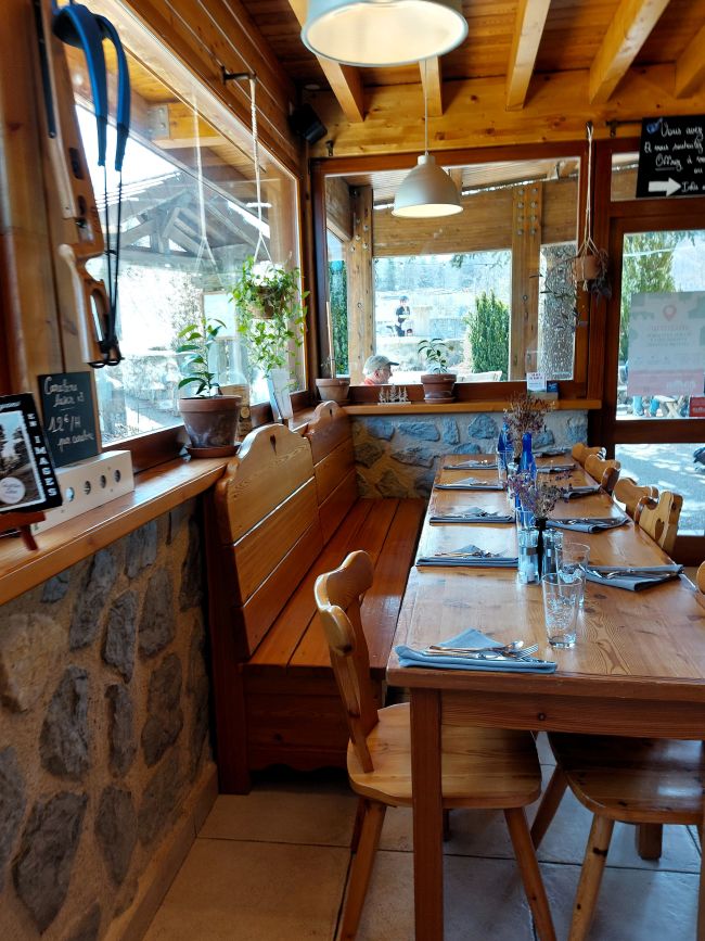 salle de restaurant en montagne