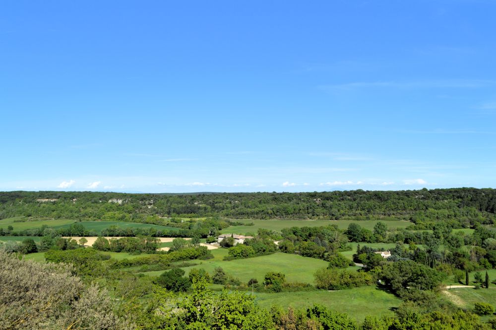 vue sur la campagne depuis le village de Lussan