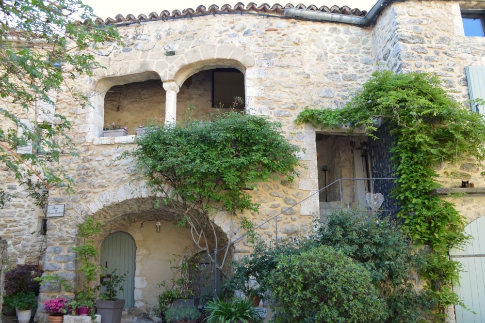 une maison médiévale à Lussan