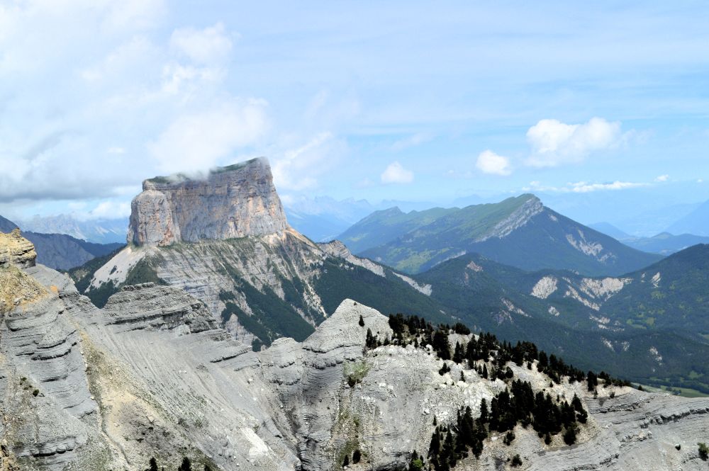 vue sur le Mont Aiguile