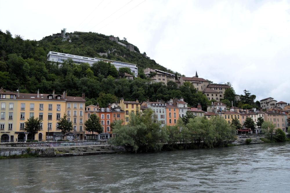 La bastille de Grenoble et les quais de l'Isère