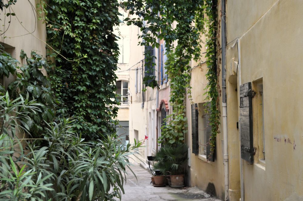 une rue à Arles
