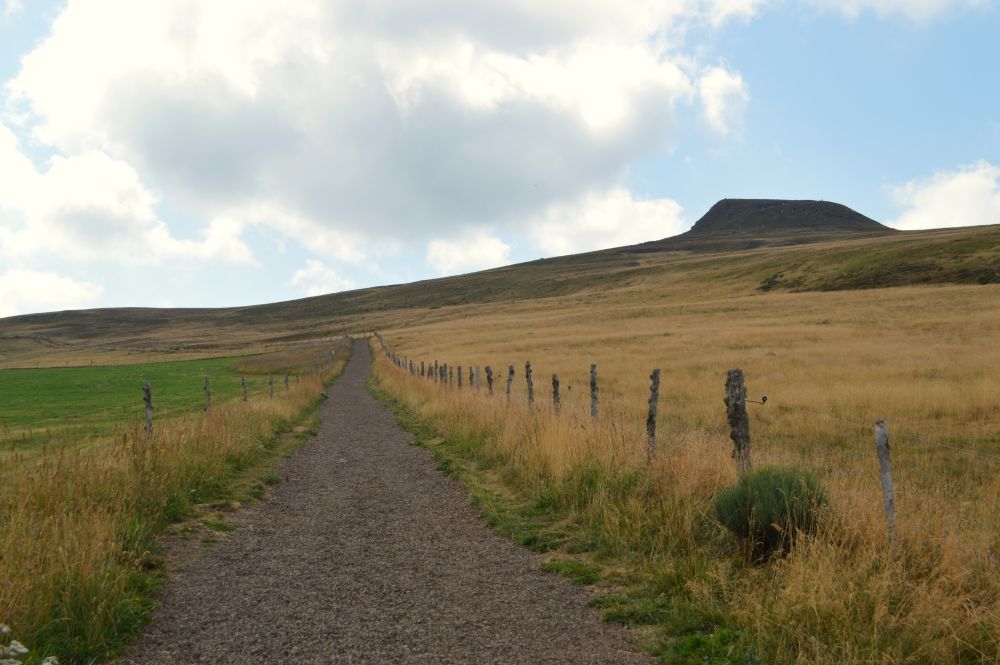 chemin vers la Banne d'Orchande