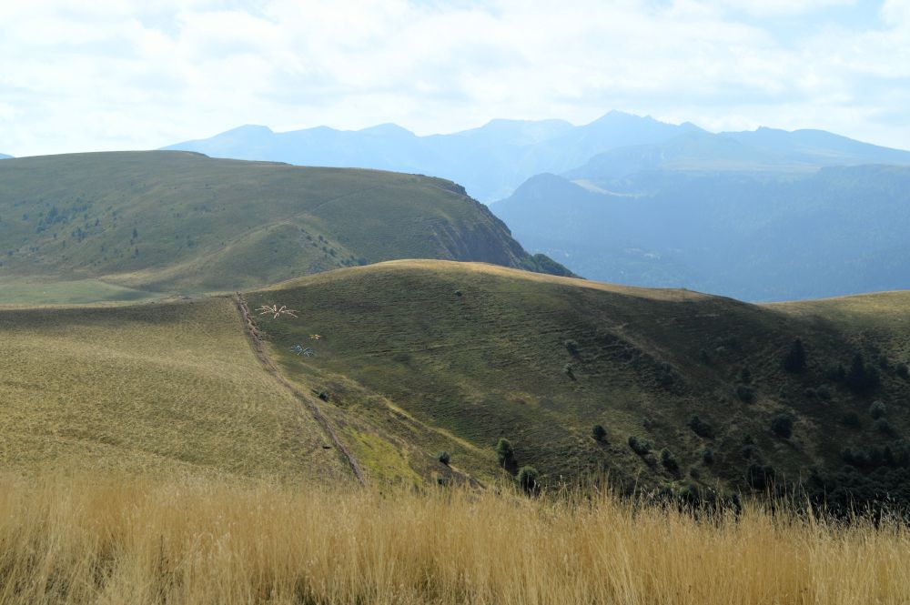 vue sur l'offrande, une des œuvres de Horizons Sancy 2026