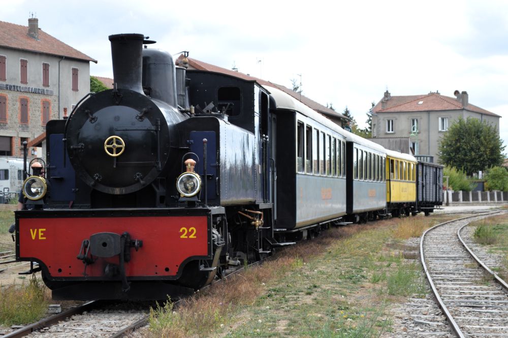 le Velay Express en gare de Saint Agrève
