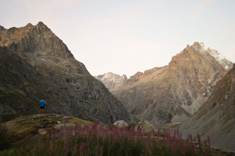 lumières du matin sur les montagnes