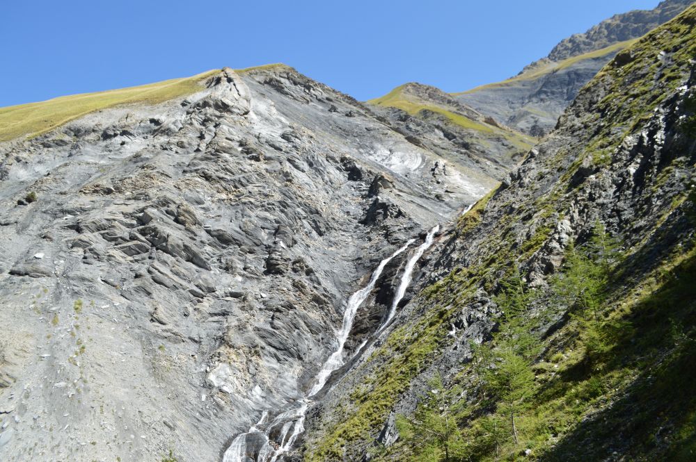 cascade en montagne